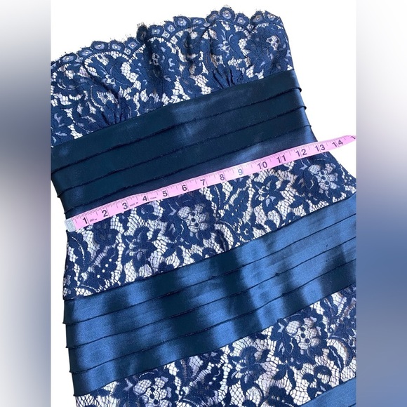 BCBGMAXAZRIA Lace Strapless Cocktail Dress Women’s Size 0 - Picture 11 of 16
